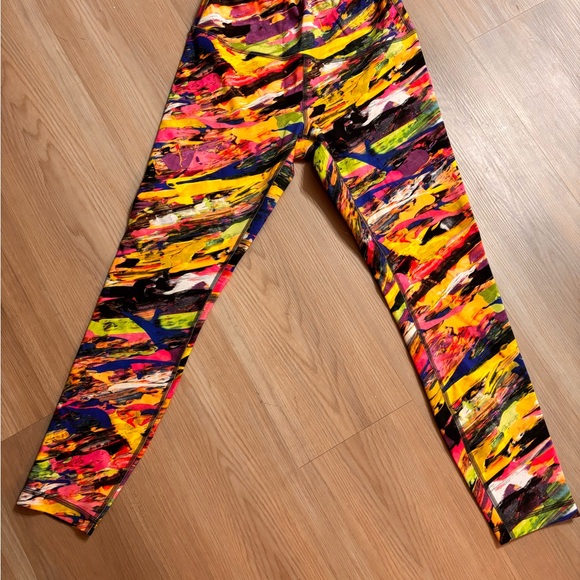 Lululemon Wunder Train High-Rise
Tight 25"
Catalyst Multi - Picture 6 of 10